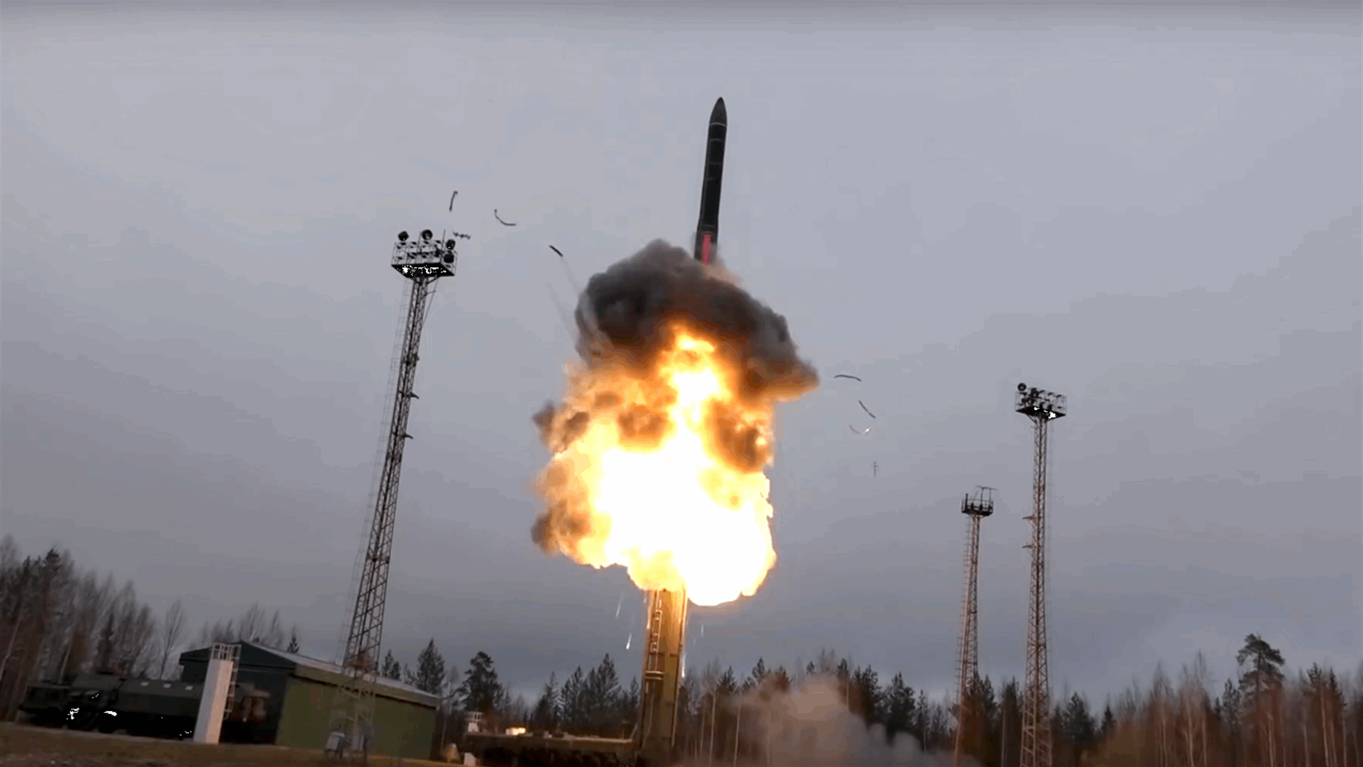 Russia says informed US before firing hypersonic missile at Ukraine