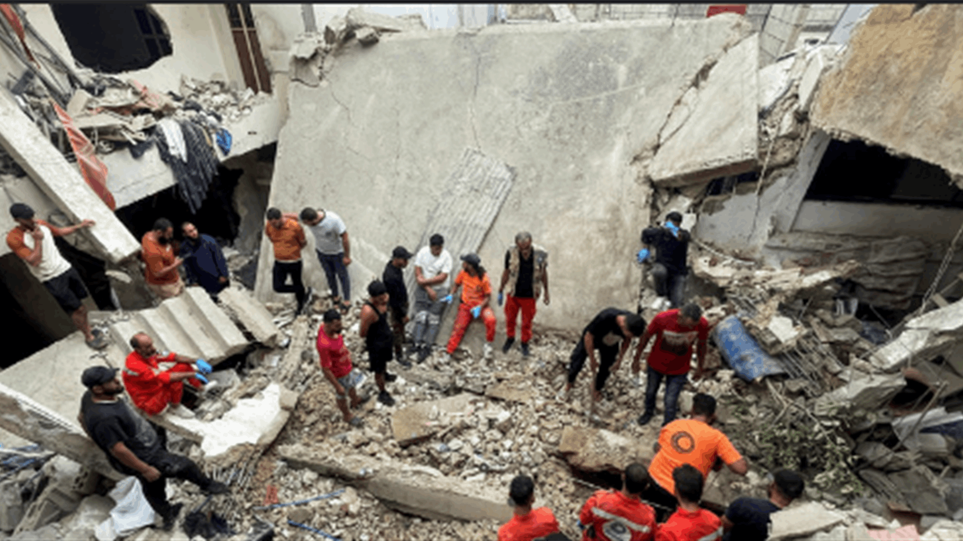 Civil Defense rescues two civilians ahead of potential strikes in Beirut&#39;s suburbs