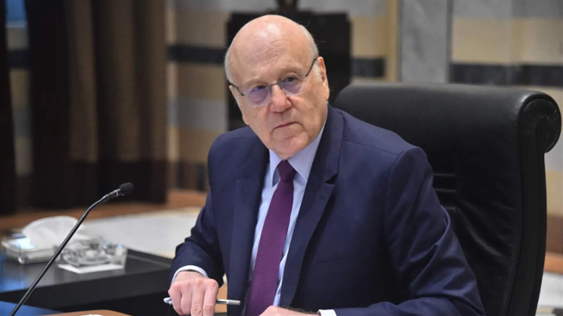 Macron calls Lebanon&#39;s PM Mikati