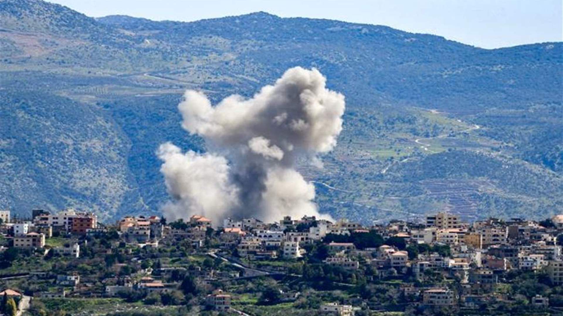 Second Israeli strike hits Baysarieh in Sidon