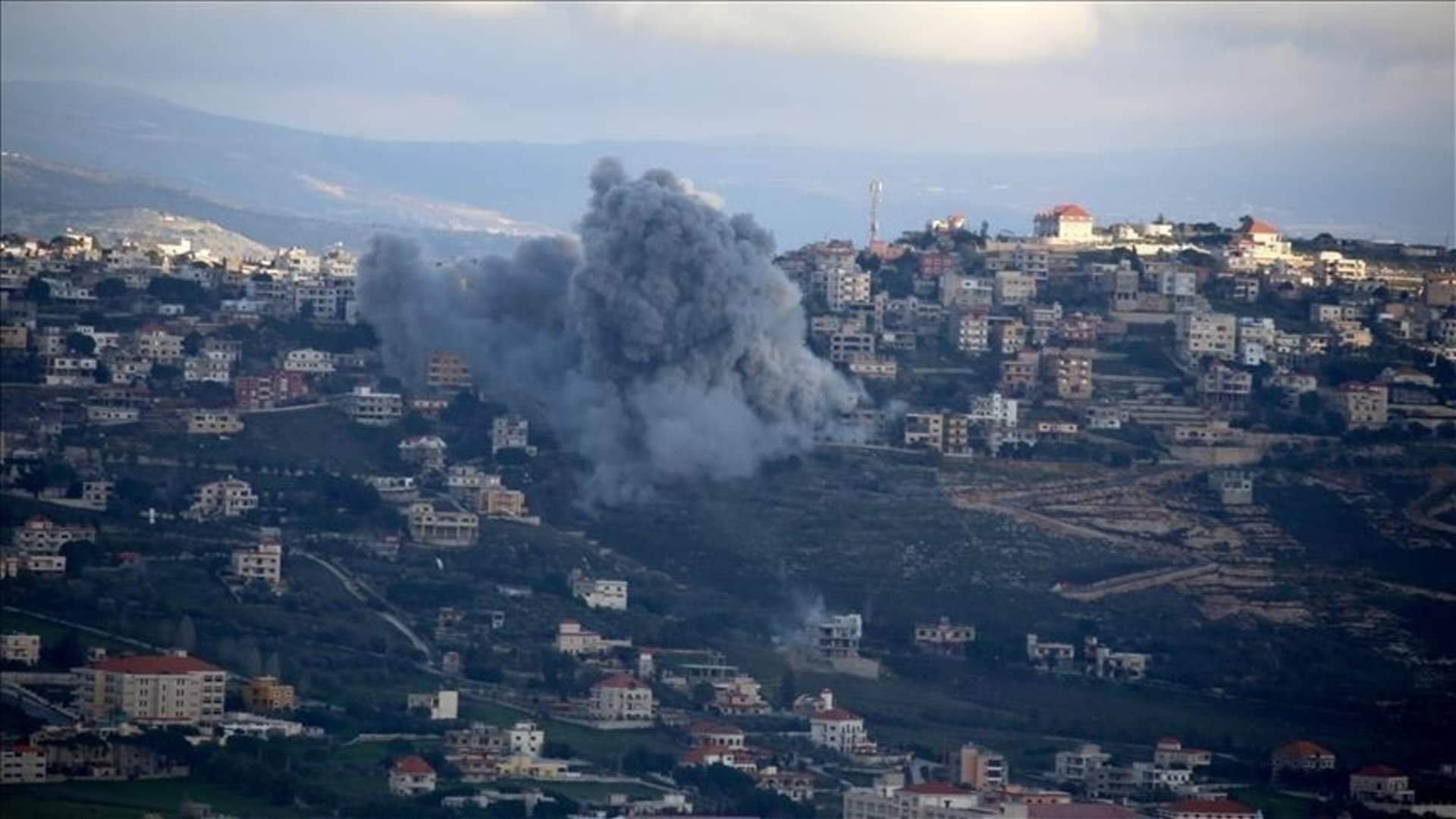 Israeli airstrike hits South Lebanon&#39;s Yaroun despite recent truce