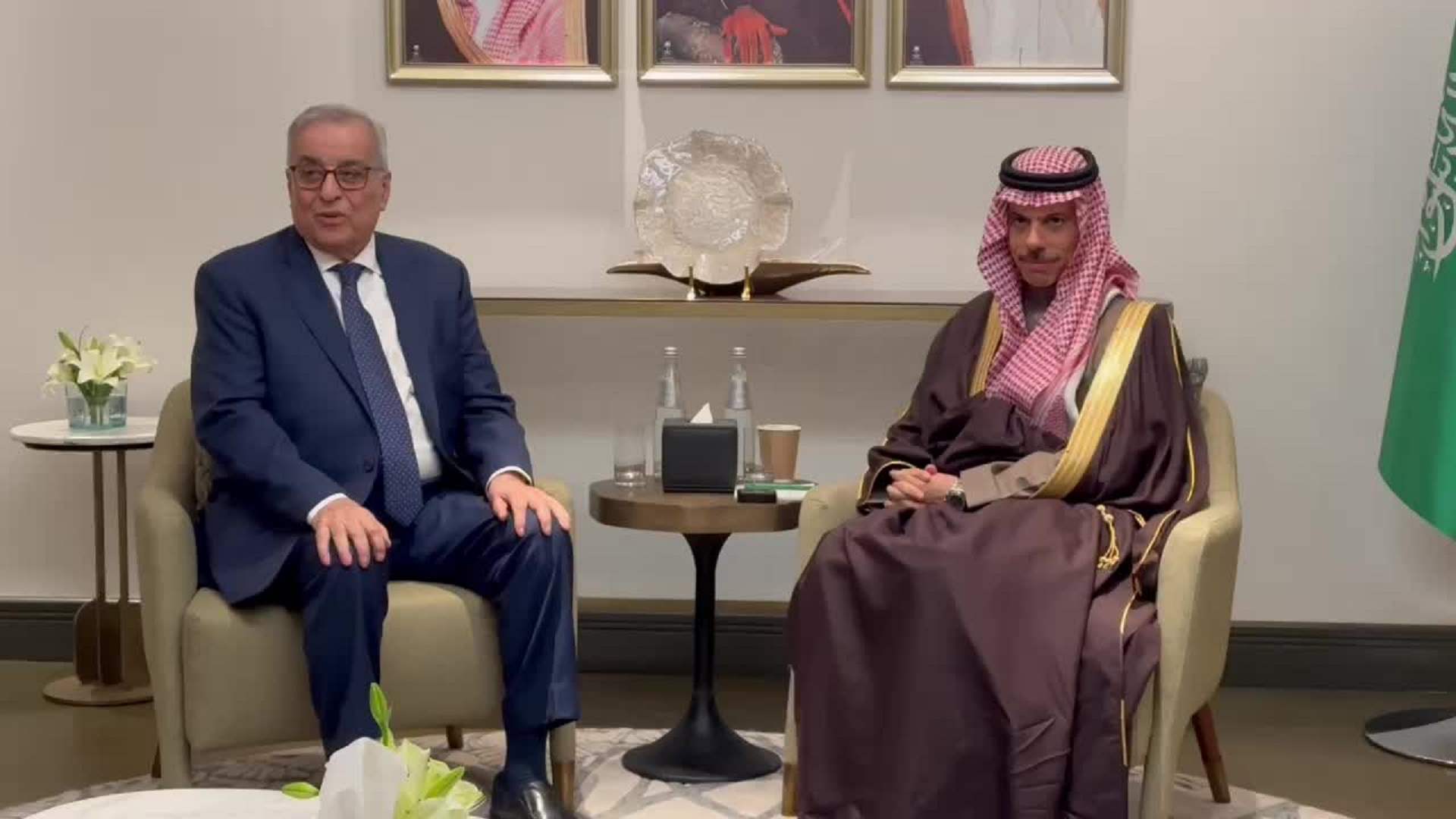 FM Bou Habib meets Saudi counterpart in Cairo, expresses gratitude for Kingdom&#39;s aid