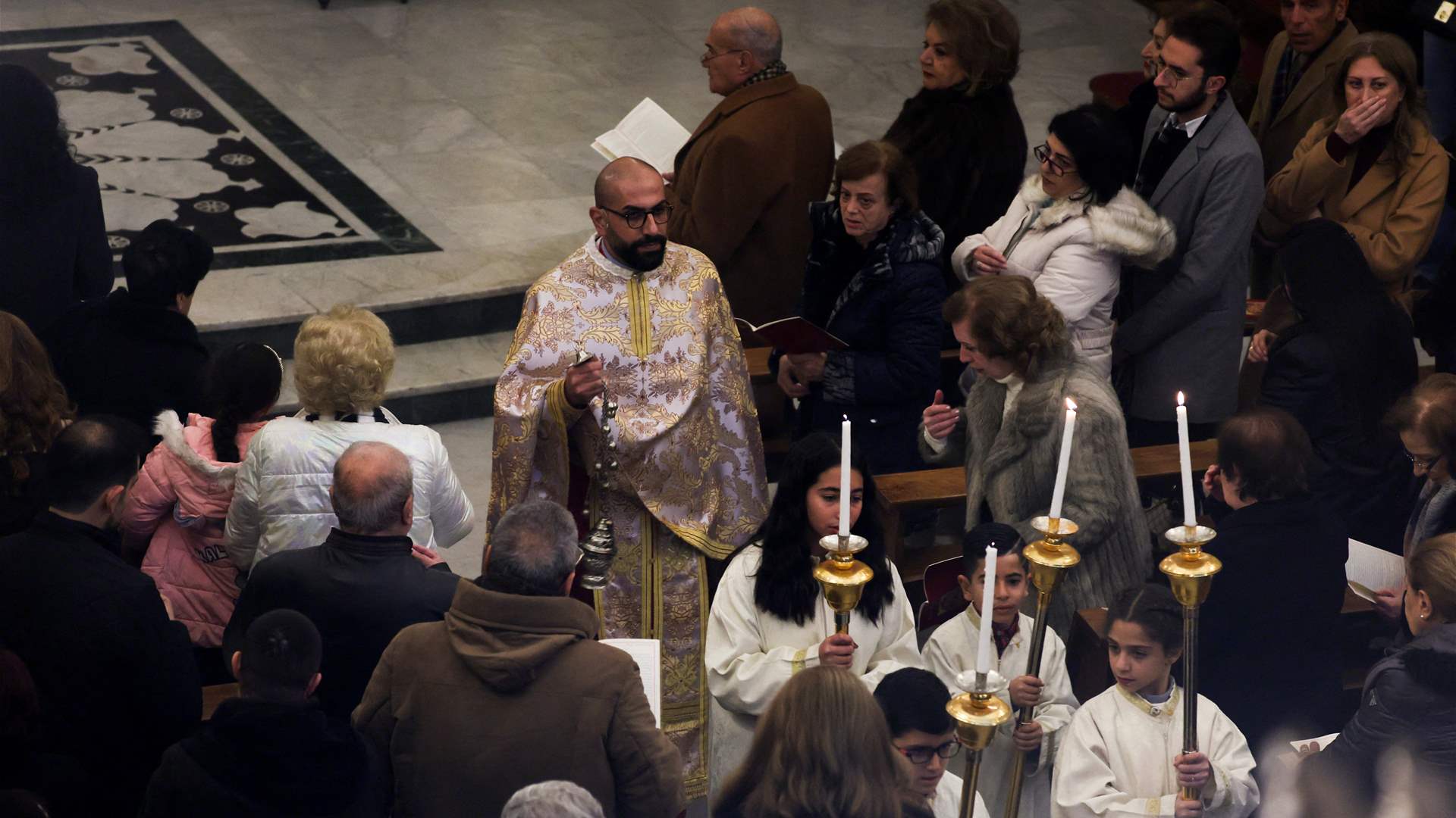 Syria&#39;s Christians attend Christmas mass for first time since fall of Assad