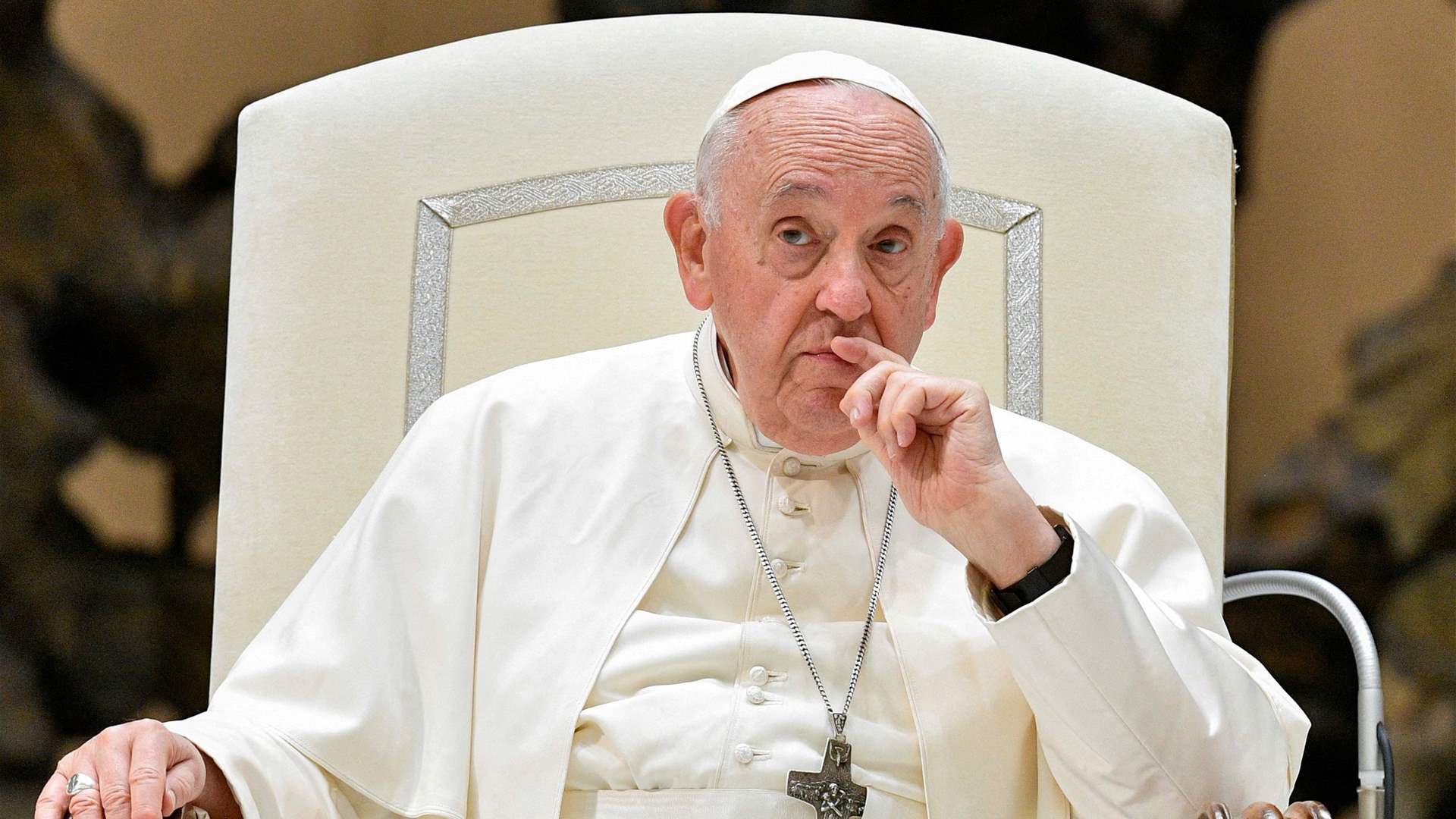 Pope denounces &#39;extremely grave&#39; situation in Gaza, seeks release of hostages