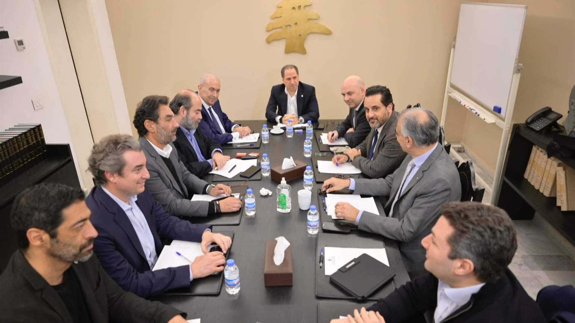 Opposition MPs meet at Kataeb headquarters in Saifi  