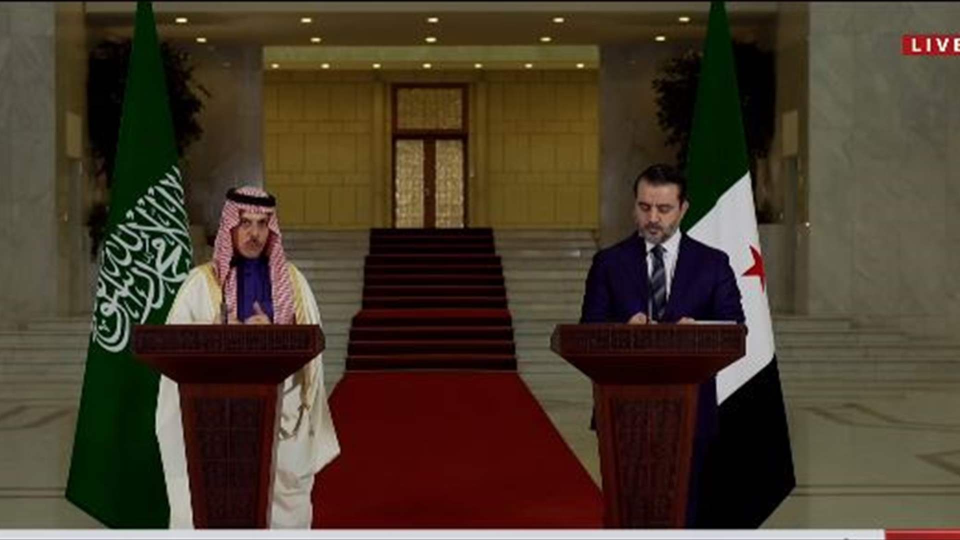 Syrian and Saudi FMs stress need for lifting sanctions and supporting Syria&#39;s economic revival