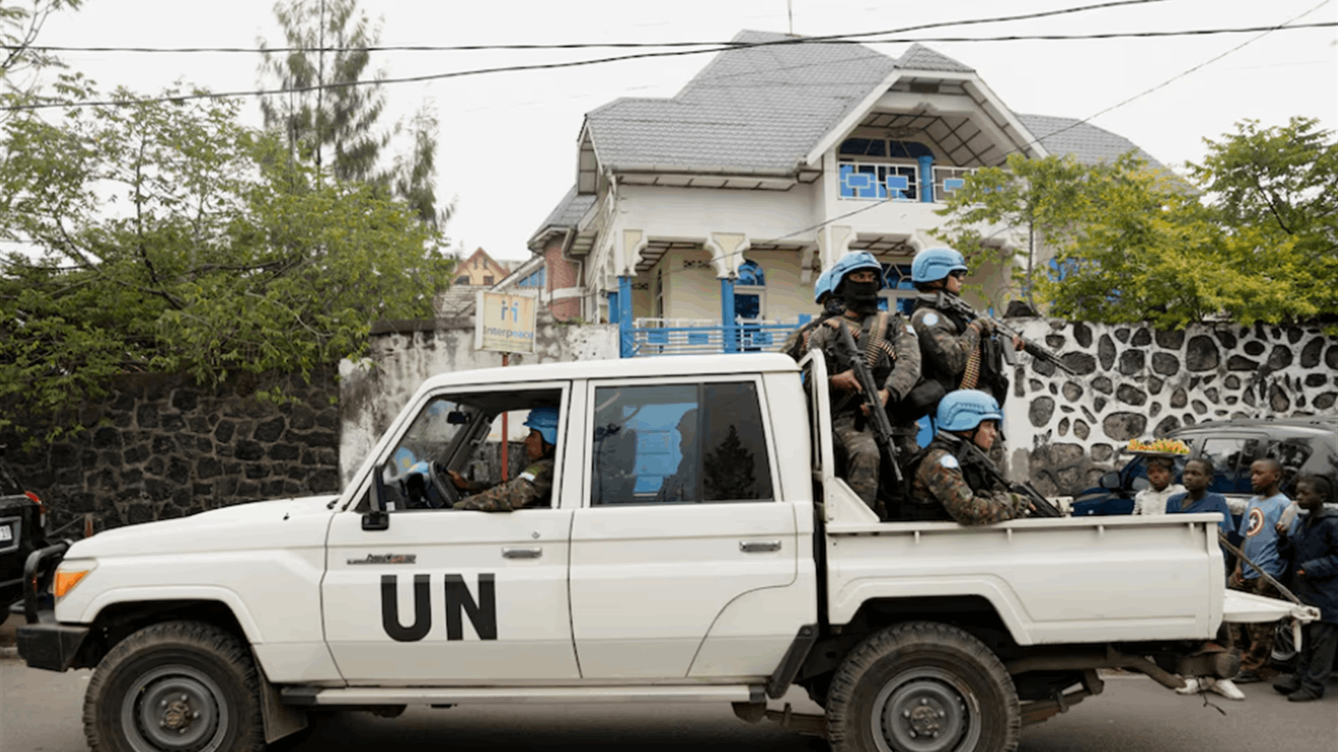 Congo authorities block access to Goma airport as rebels advance