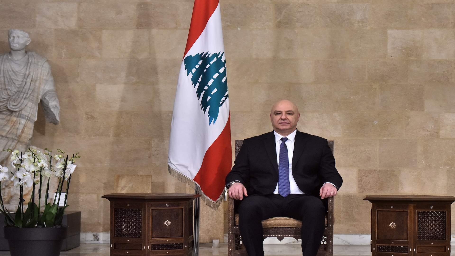 Lebanon&#39;s President to US Senator: Israel must withdraw within agreed deadline of Feb. 18