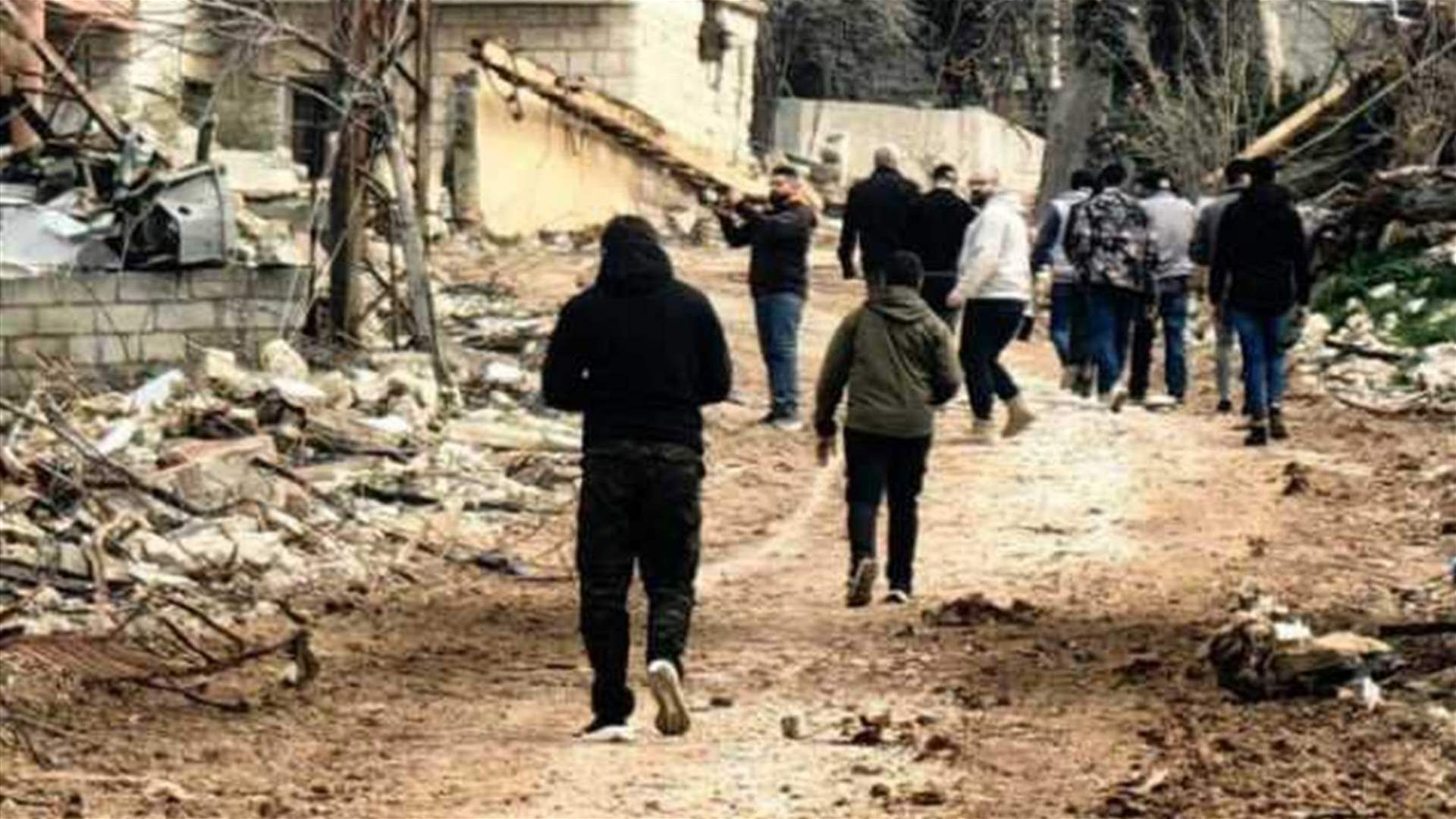 &#39;Not a single house left&#39;—Houla residents return to devastated town after Israeli withdrawal (Video)