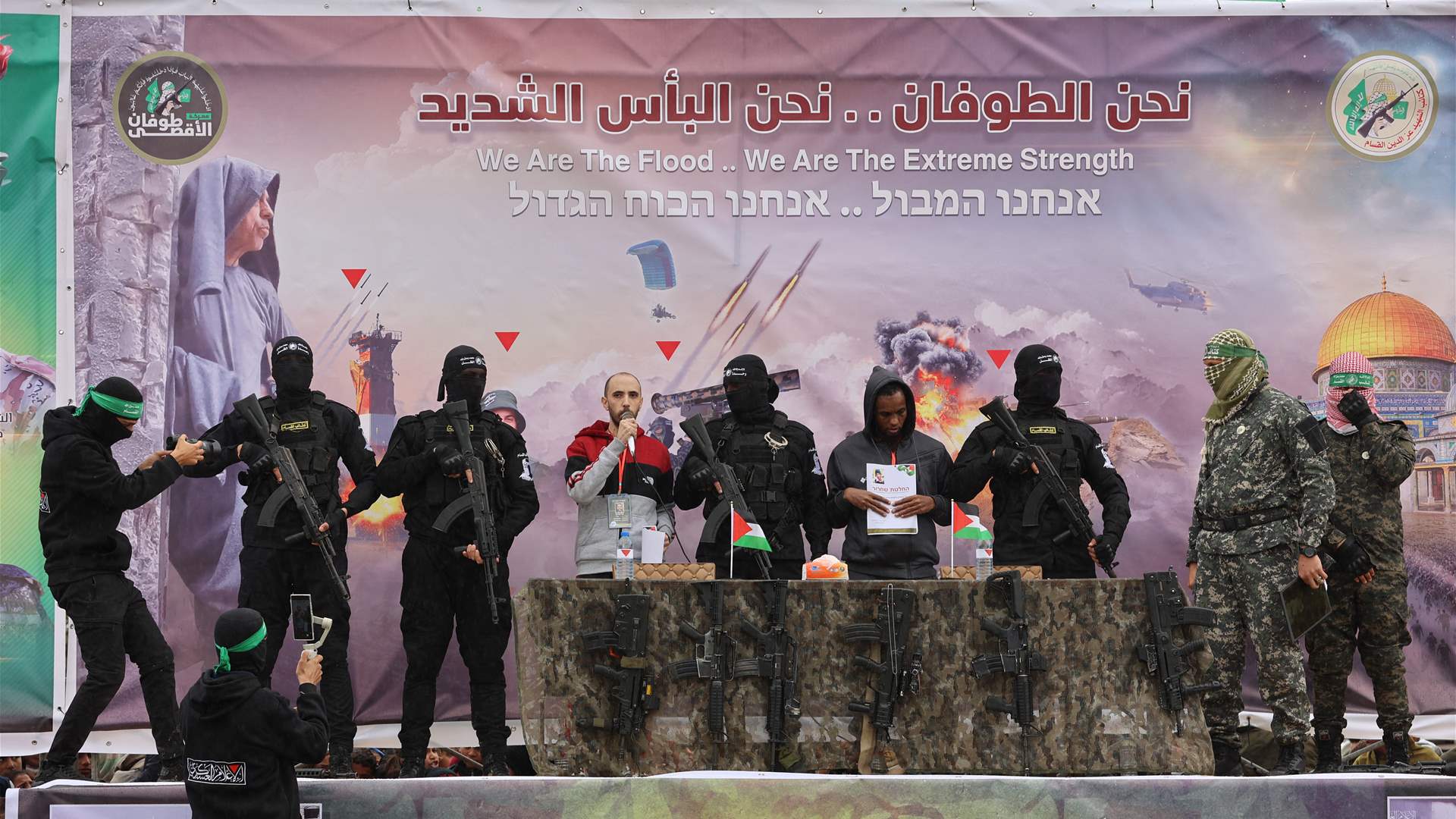 Hamas frees hostages in staged Gaza ceremony