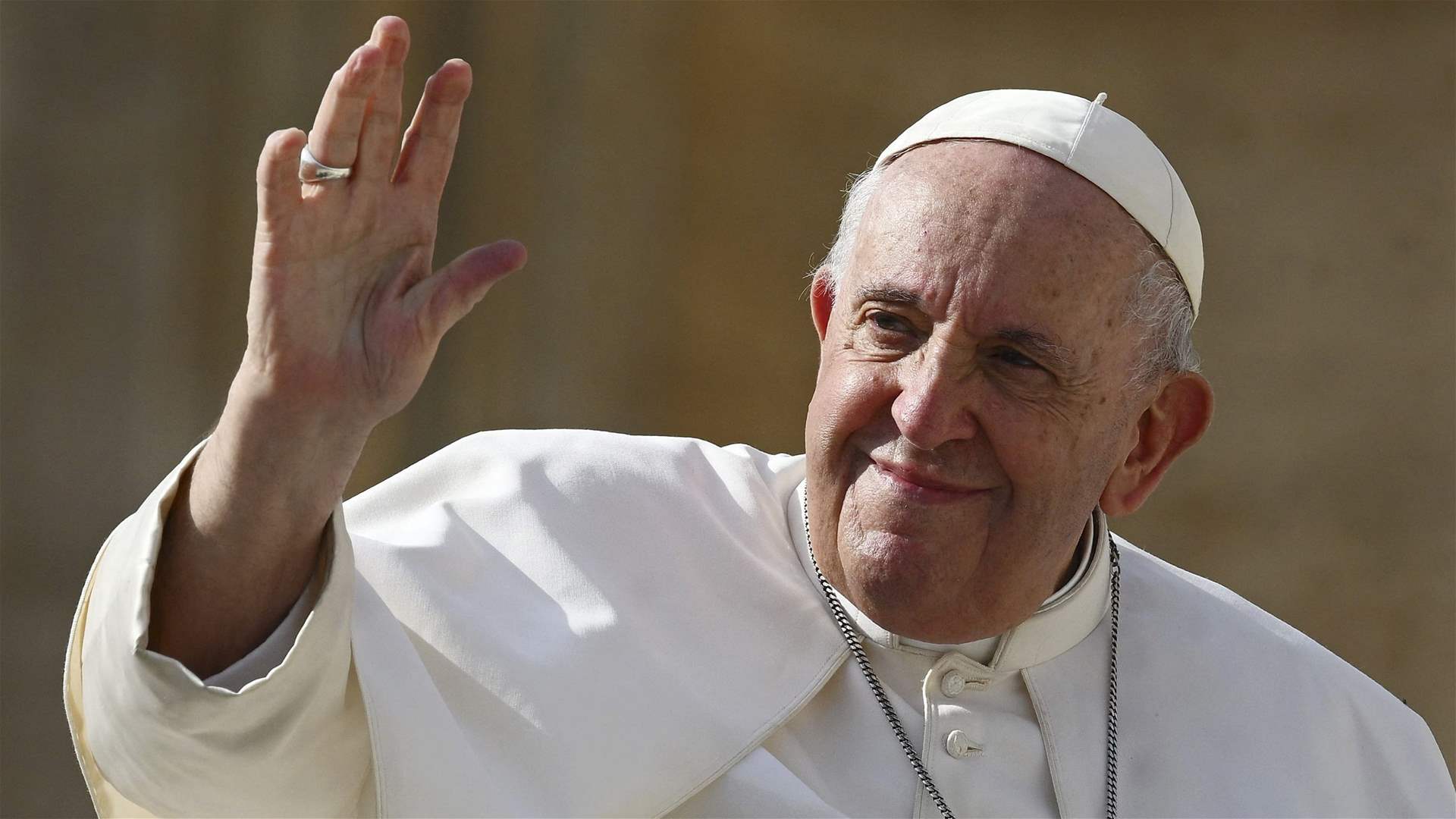 Ailing pope&#39;s condition &#39;critical but stable:&#39; Vatican