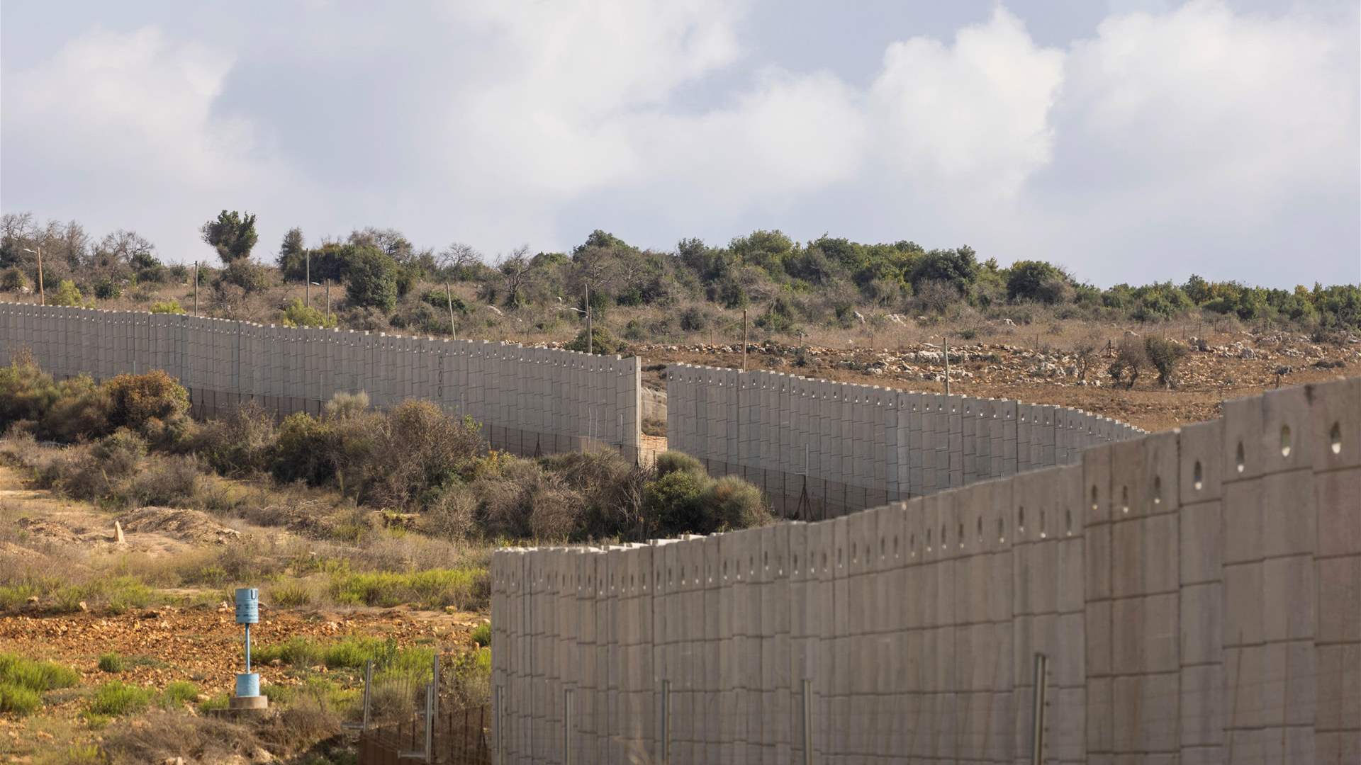 Nizar Zakka to LBCI: Israel to release five Lebanese prisoners as part of border talks agreement