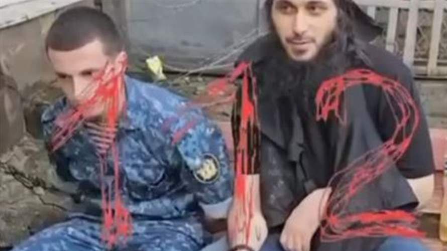 عناصر من تنظيم الدولة الإسلامية في سجن روسي يحتجزون حارسين رهينتين
