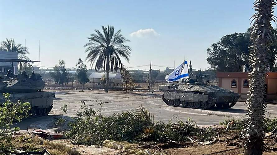 الدبابات الإسرائيلية تتوغل في رفح وتجبر السكان على الفرار مجددا