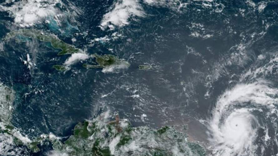 المركز الأميركي للأعاصير: الإعصار بيريل يشتد للفئة 5 ويقترب من جاميكا