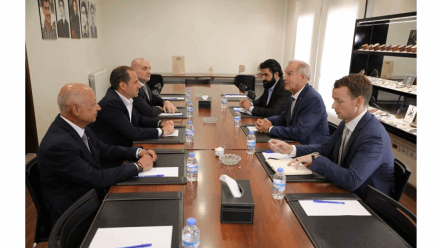 الجميل إلتقى السفير الأوسترالي: لتحرير قرار لبنان من الهيمنة