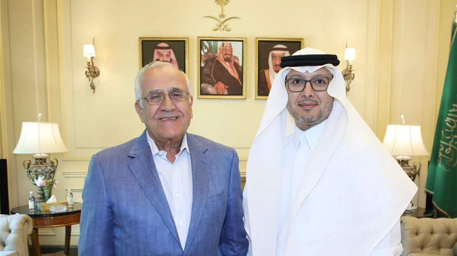 سفير المملكة العربية السعودية يستقبل الرئيس اللبنانيّ السابق ميشال سليمان