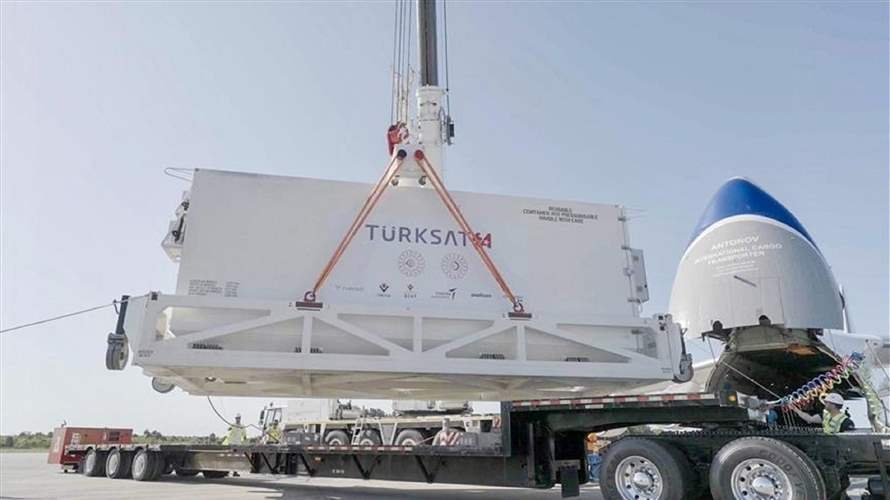 تركيا تطلق أول قمر صناعي للاتصالات محلي الصنع إلى مداره