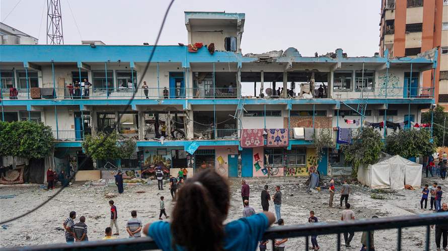 شهداء ومصابون في غارة إسرائيلية على مدرسة للأونروا وسط قطاع غزة