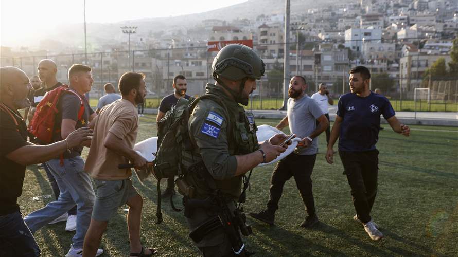 خدمات الطوارئ الإسرائيلية: صاروخ من لبنان يضرب ملعب كرة قدم في الجولان ويصيب 9