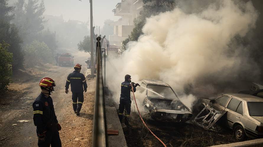 France says sending 180 firefighters to Greece