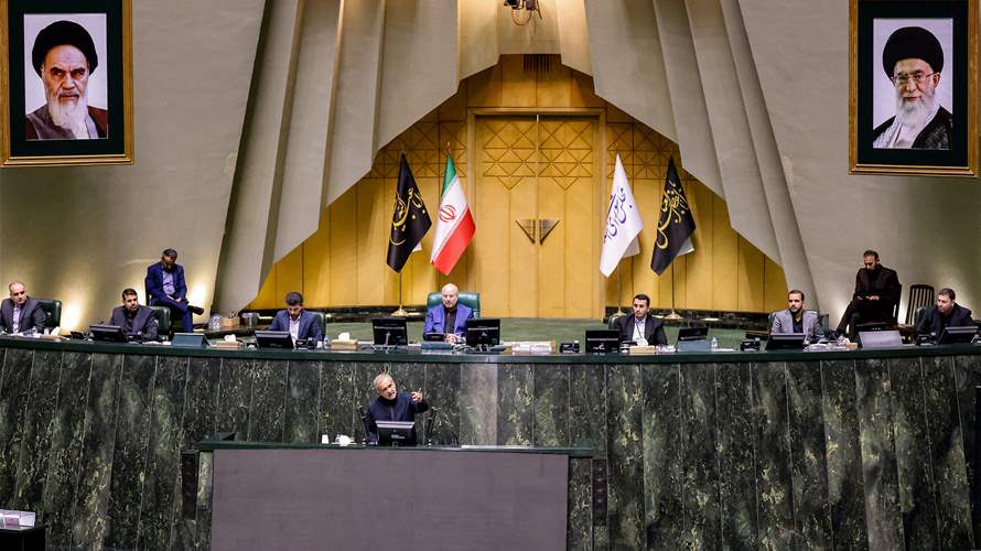 Iran lawmakers approve new president's cabinet