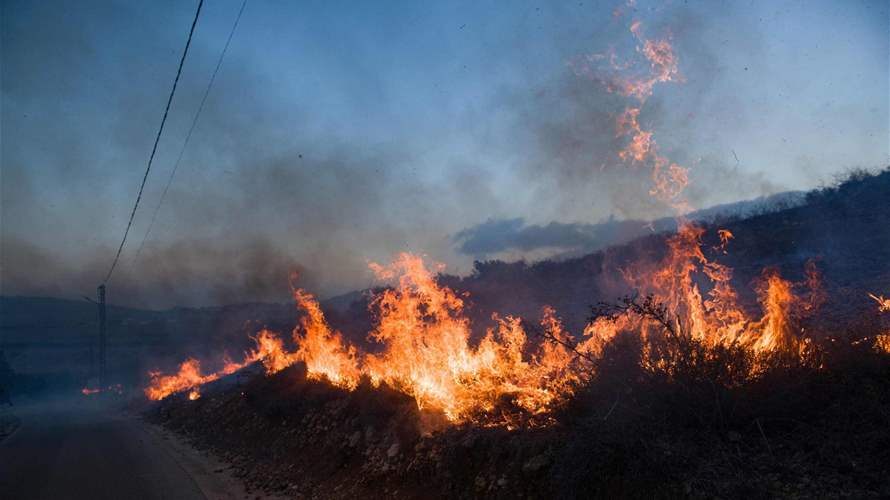 Israeli airstrikes target Naqoura, phosphorus bombing in Yaroun causes wildfires in forests