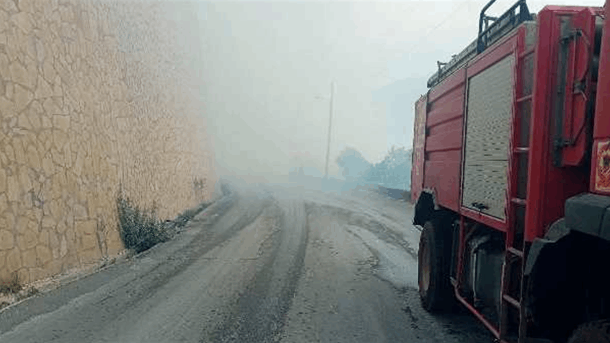 إخماد حريق في حقل العزيمة - الضنية