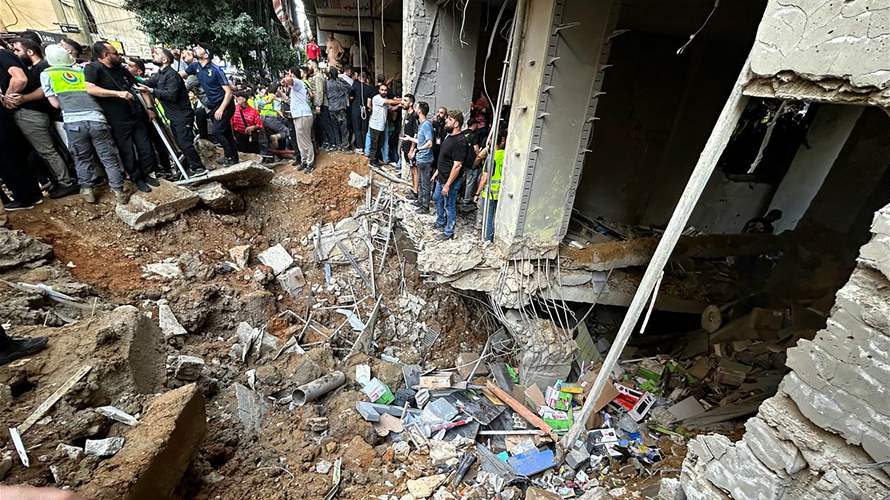 Civil Defense: Rescue teams search for individuals trapped under the rubble in Jamous area following Israeli strike