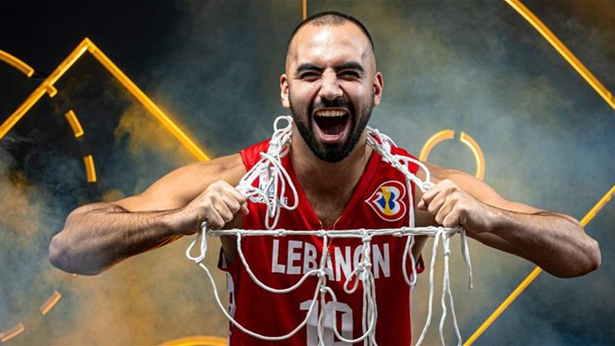 لاعب كرة السلة اللبنانية علي منصور: "بتحس الشعب كلو حابب يعبط بعضو ويبكي" (صورة)