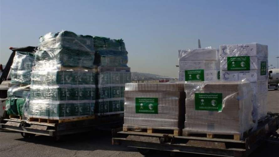 Tenth Saudi relief plane arrives in Beirut with aid for Lebanon