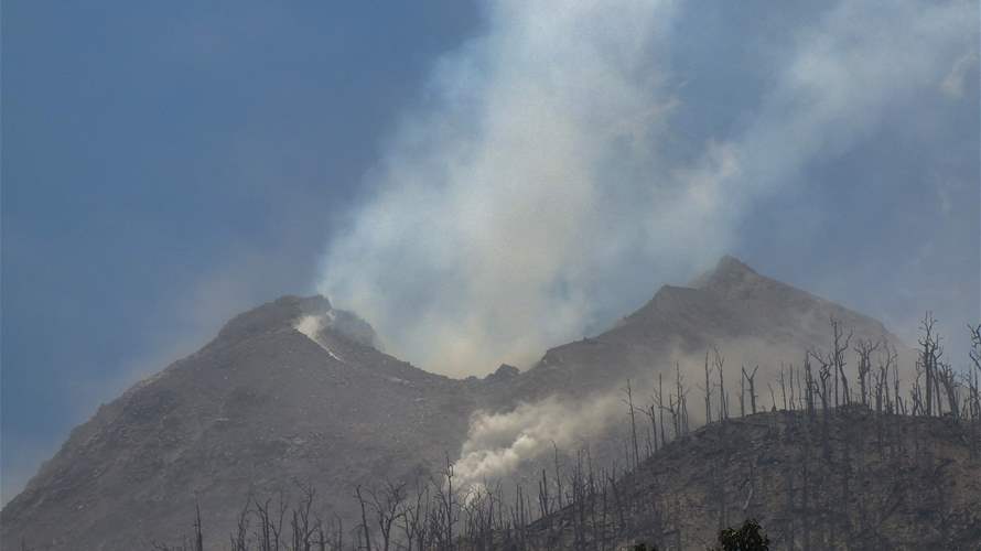 Death toll from Indonesia volcano eruption rises to 10