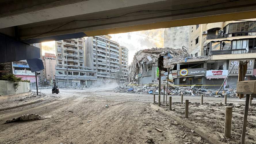 Beirut's southern suburbs struggle with dual crises: Airstrikes and looting