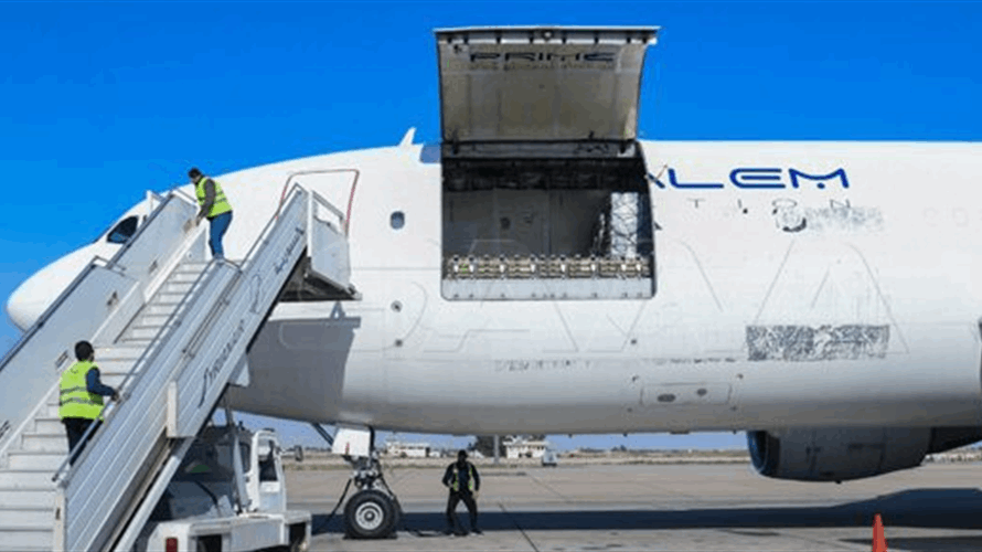 Emirati aid plane arrives at Damascus Airport for those arriving from Lebanon