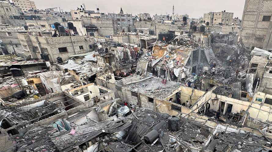 Israeli army demolishes residential buildings in Gaza’s Zeitoun neighborhood, Al Jazeera reports