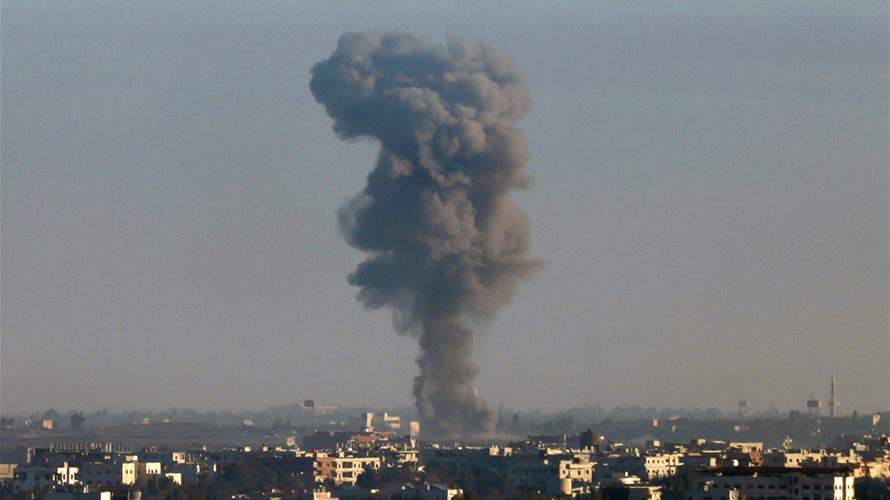 War monitor reports over 100 Israeli strikes on Syria military sites Monday