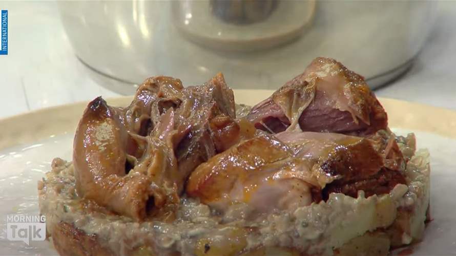 طبق الـ Souris d'agneau مع البطاطا بوريه... إليكم طريقة تحضيره مع الشيف حنا طويل (فيديو)