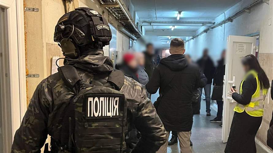 Ukraine police conduct nationwide raids in draft evasion probe