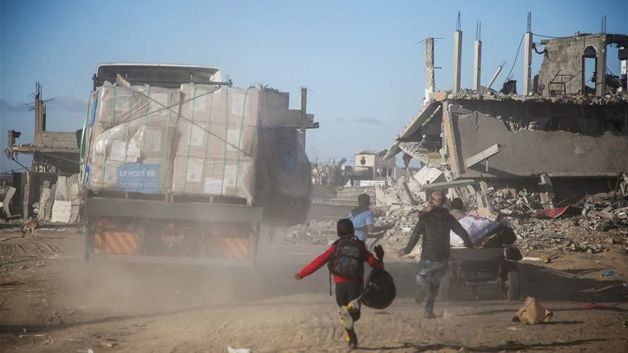 UN says 915 aid trucks entered Gaza on Monday