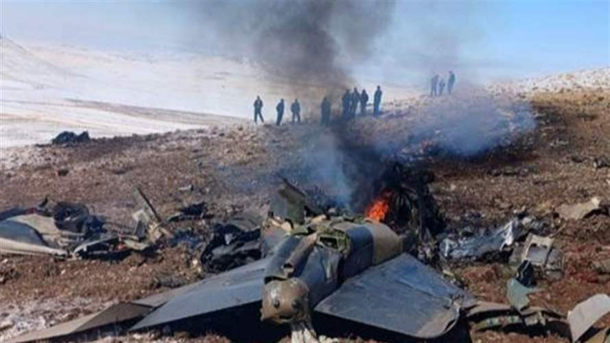 Iranian fighter jet crashes with pilots surviving, IRNA reports 