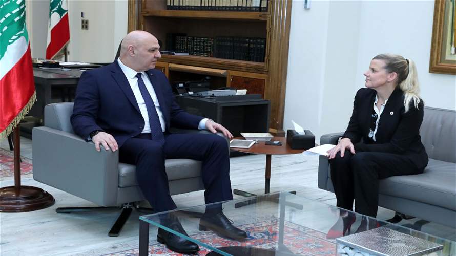 Lebanese President receives ICRC head Simone Casabianca-Aeschlimann on farewell visit