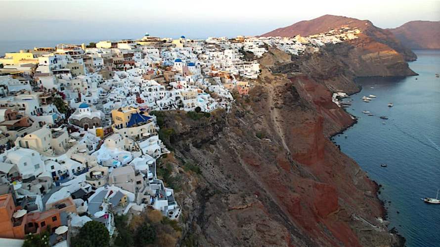 Greece issues Santorini seismic activity warning