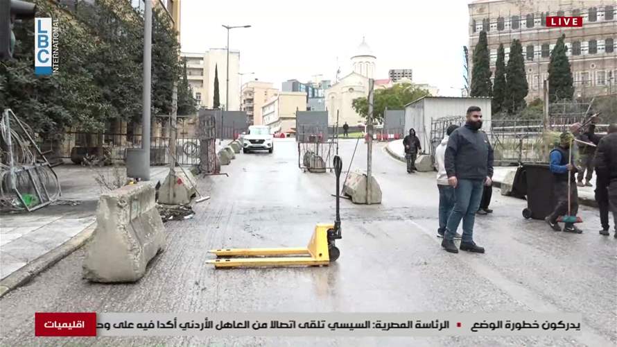 LBCI monitors removal of barriers and barbed wire in Downtown Beirut 