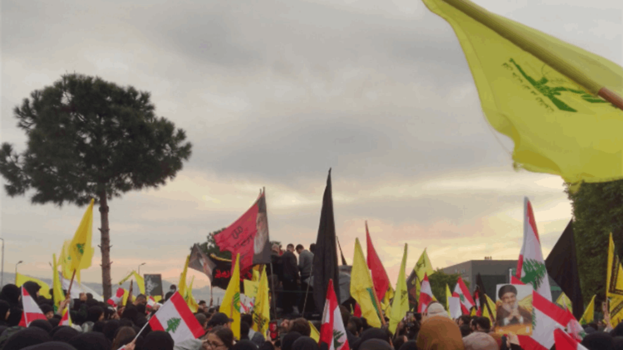 Road blocked near Beirut Airport as Hezbollah official warns against "Israeli and American impositions  