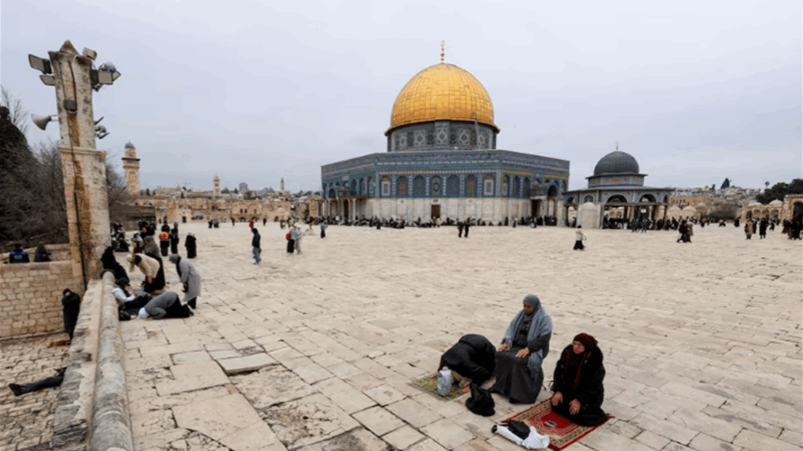 Israel limits Muslim worshippers at Al-Aqsa by age during Ramadan