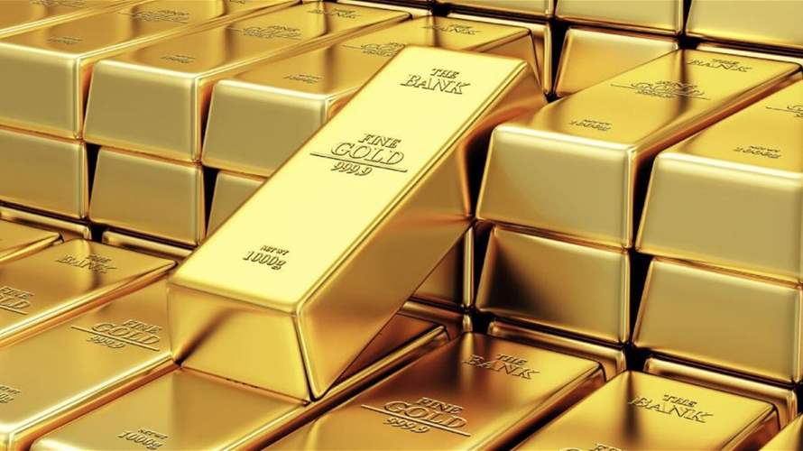 Gold tops $3,000 for first time on Trump's tariff threats