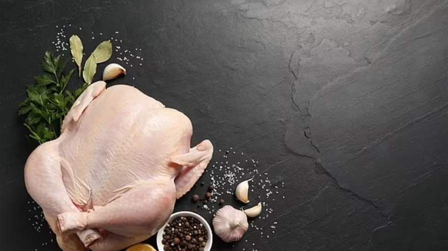 صلة بين تناول الدجاج وخطر الإصابة بالسرطان... هذا ما كشفته أحدث الدراسات