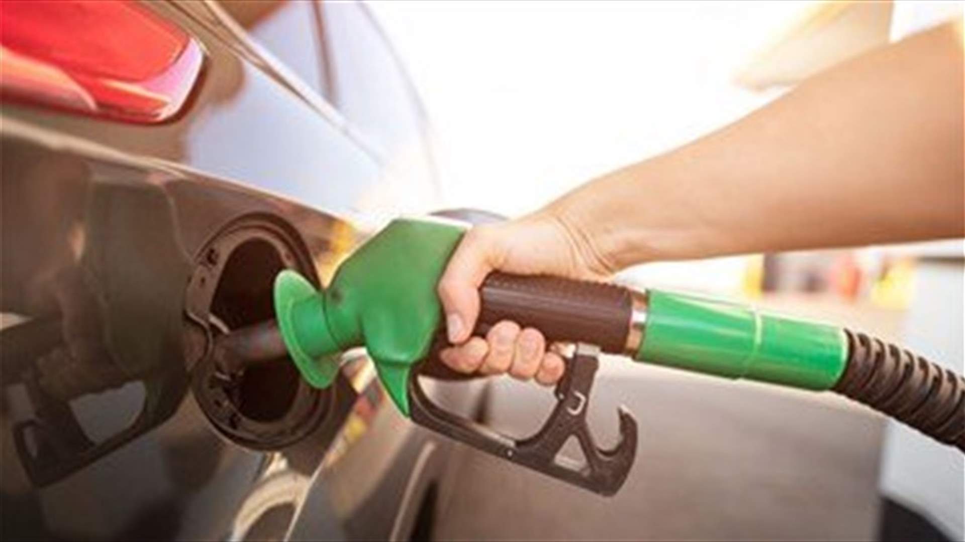 Price of 98 octane fuel drops 800 LBP