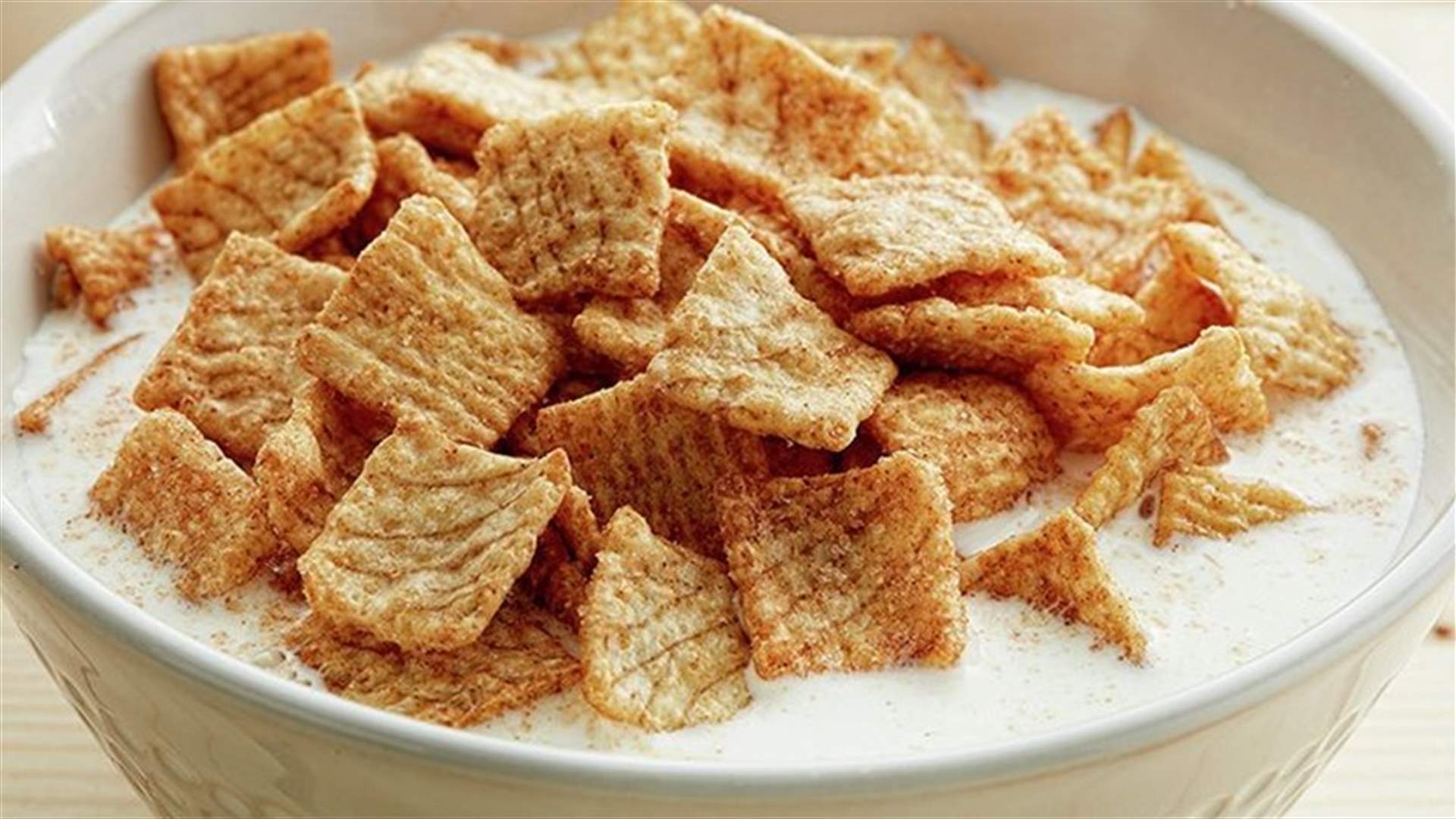 Минис с корицей. Хлопья с корицей. Cinnamon Toast Crunch. Сухой завтрак квадратики с корицей. Сухой завтрак.