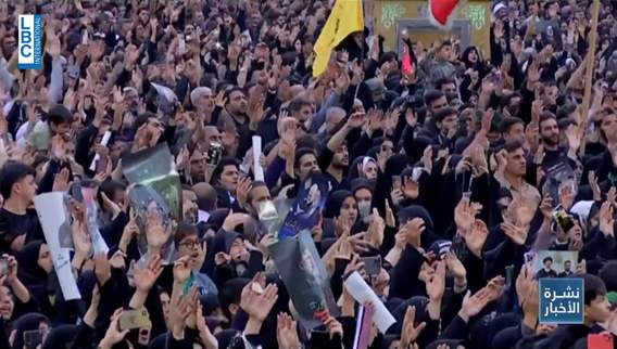 هكذا ودّع الآلاف الرئيس الإيراني إلى مثواه الأخير